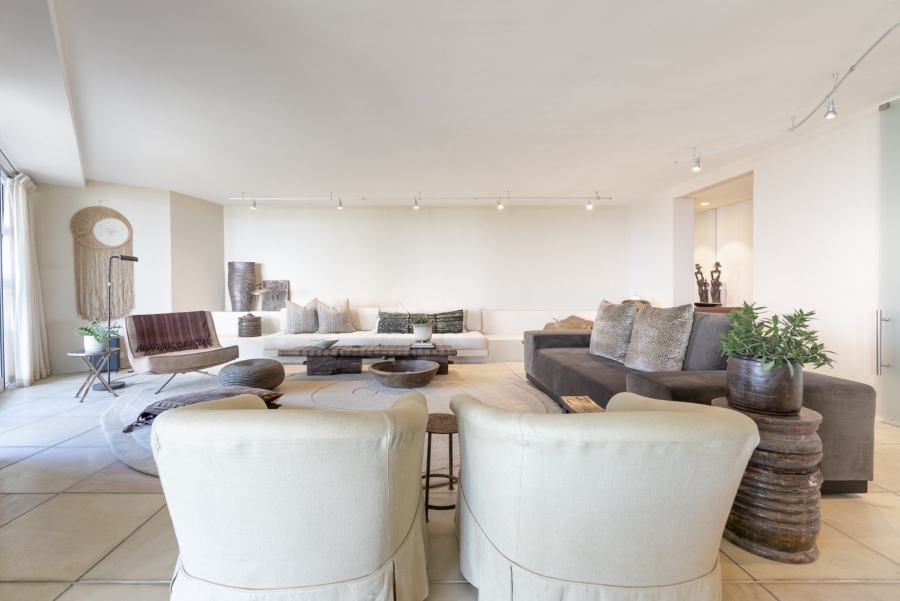To Let 3 Bedroom Property for Rent in Bantry Bay Western Cape